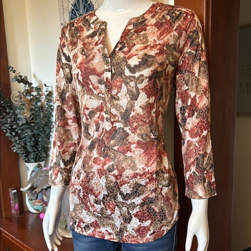 NWT northern reflections size small Stylish Women's Multicolor Top sheer